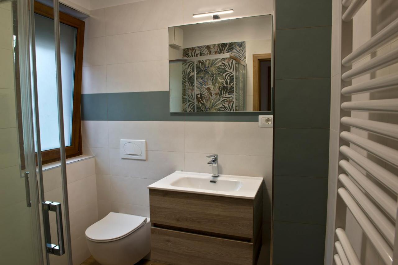 Apartmaji Tanto Malovse Crnice Buitenkant foto