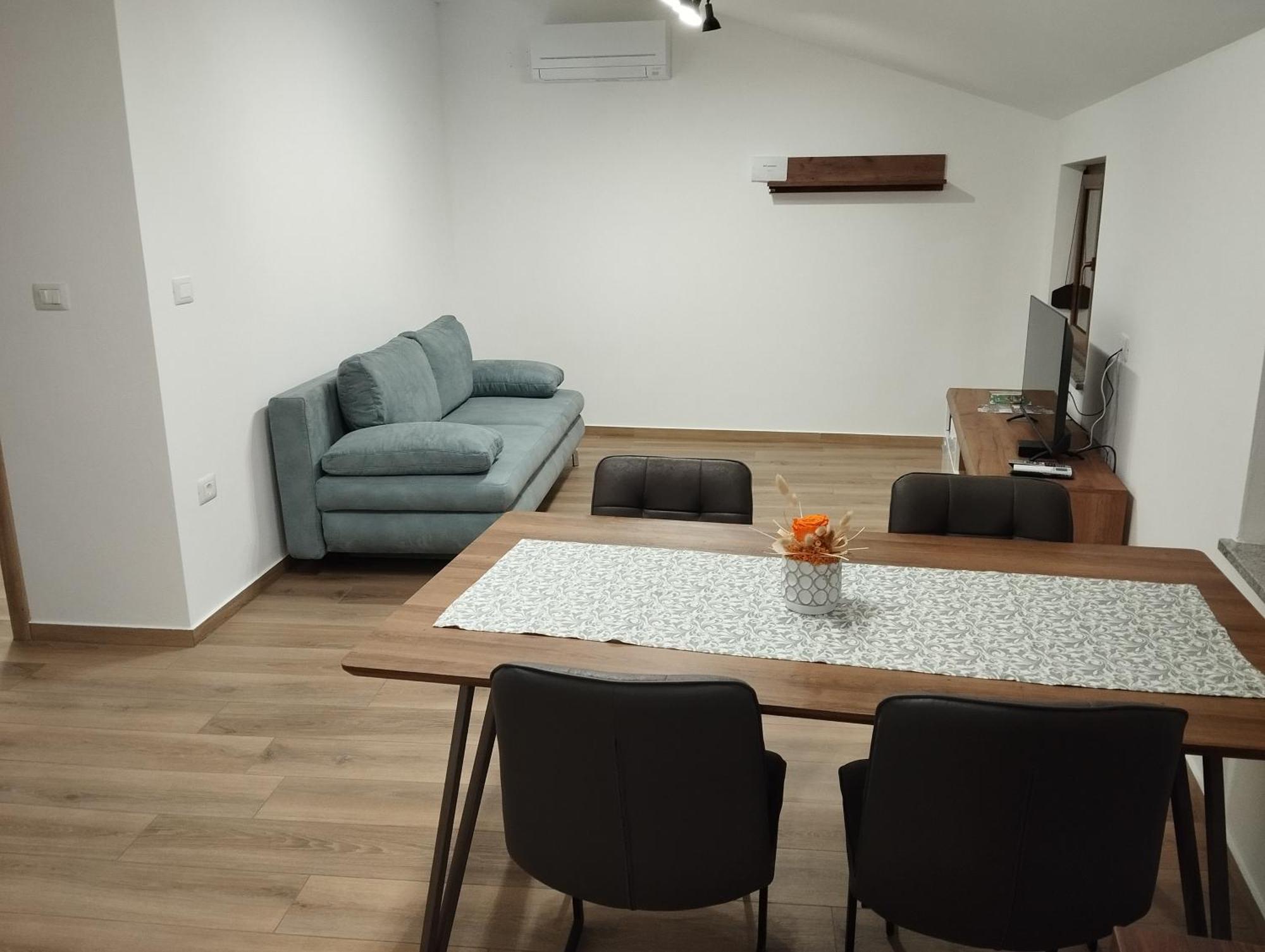 Apartmaji Tanto Malovse Crnice Buitenkant foto