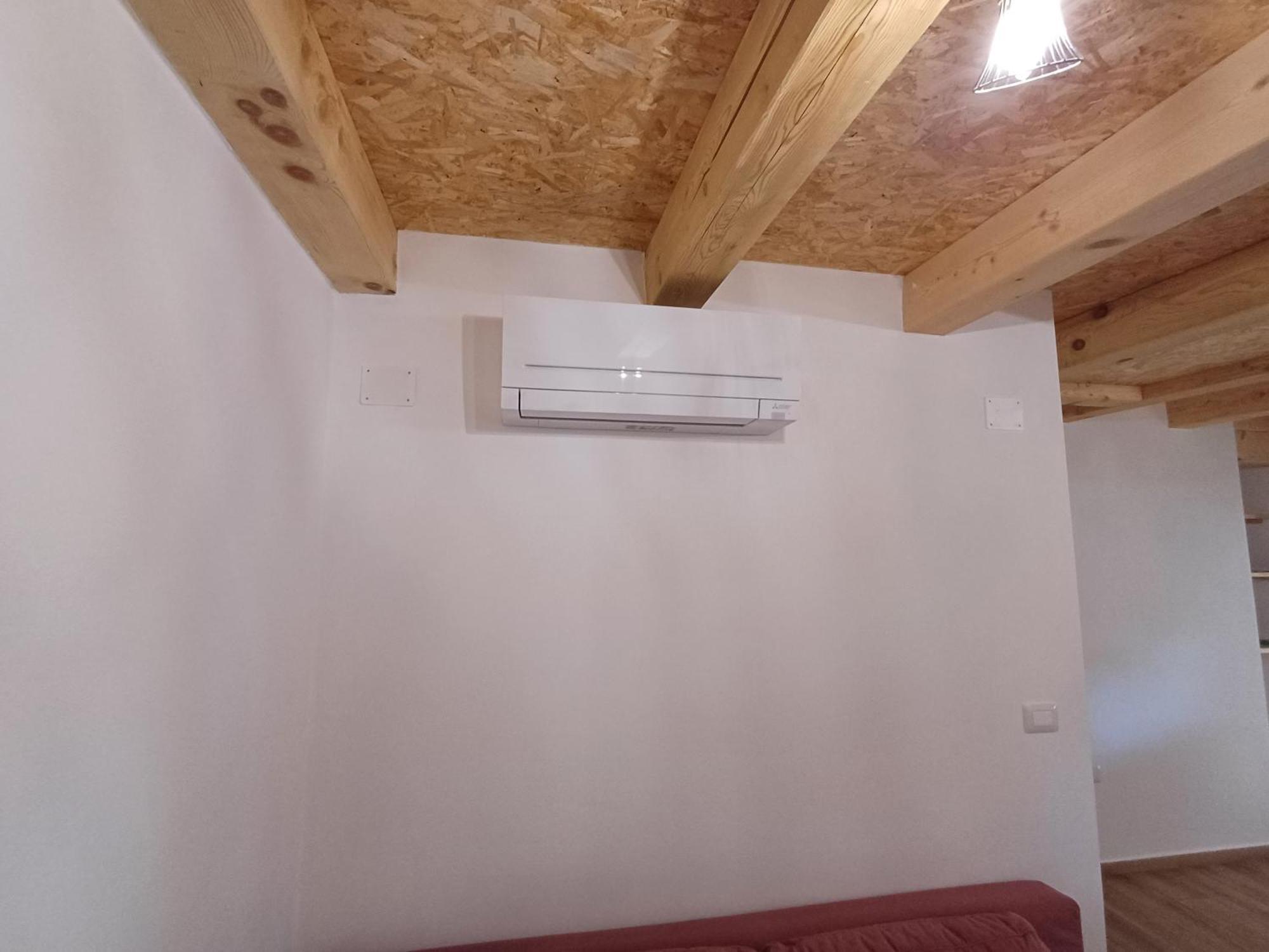 Apartmaji Tanto Malovse Crnice Buitenkant foto