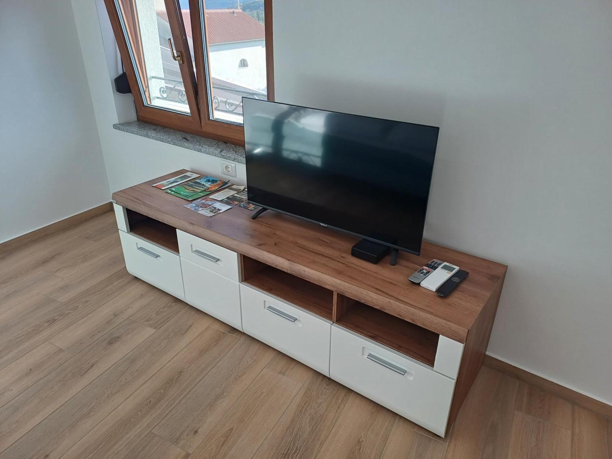 Apartmaji Tanto Malovse Crnice Buitenkant foto